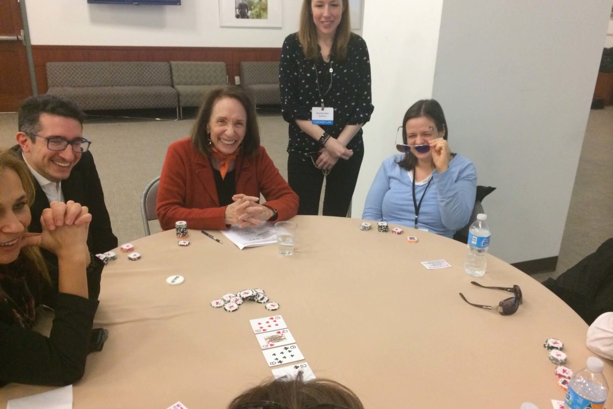 Poker Divas - People are waiting