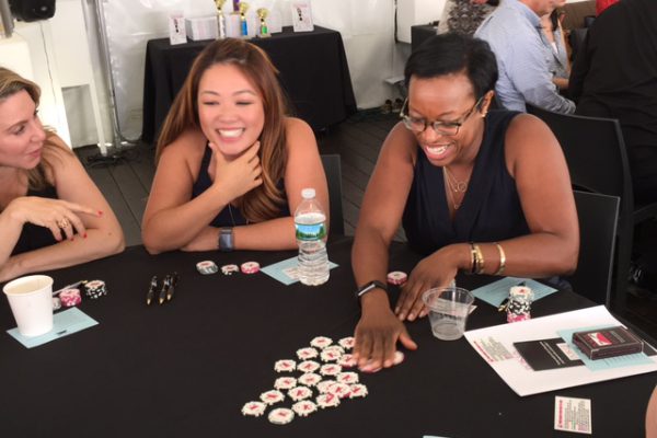 Poker Divas - Women gets excited