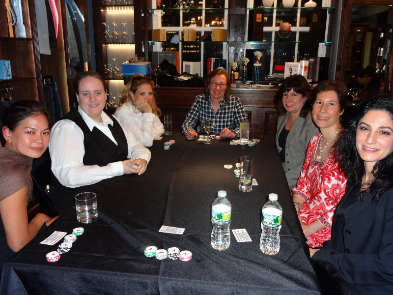 Poker Divas - Women are playing card