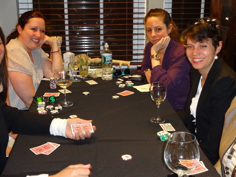 Poker Divas - Women at the table