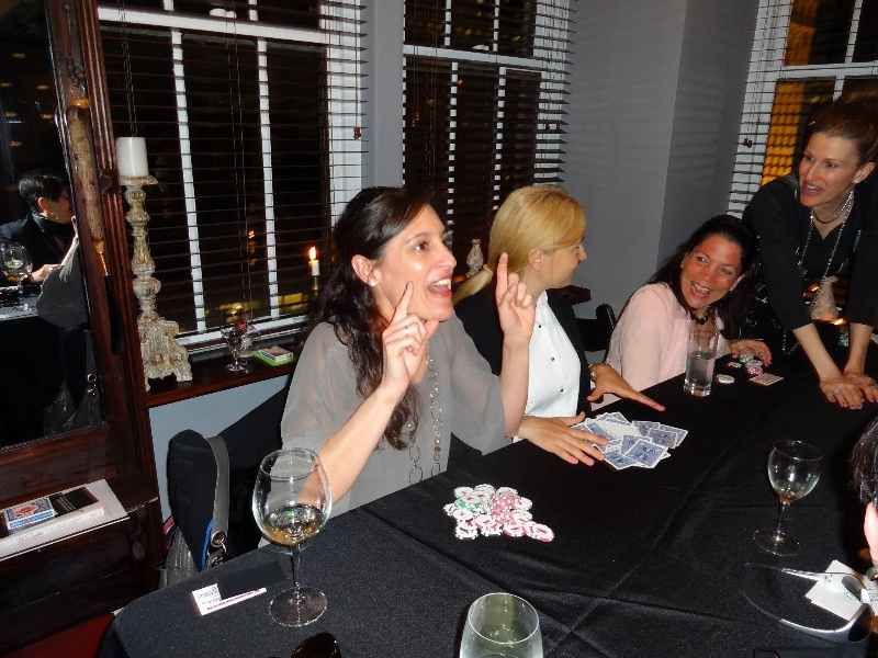 Poker Divas - Women figuring out